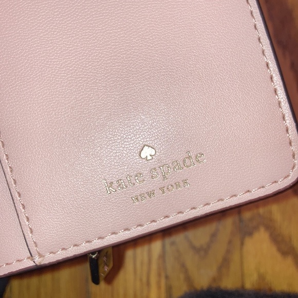 Women’s Kate Spade light pink quilted wallet - Picture 6 of 6